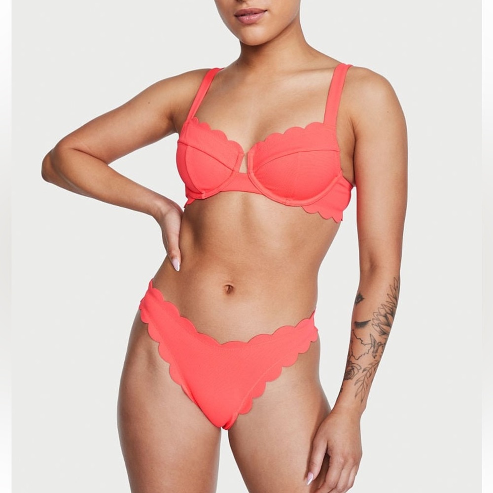 Victoria’s Secret 2 Piece Swimsuit Scalloped Trim Coral Swim Brazilian Bikini